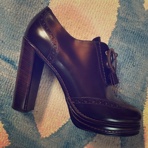 Marc By Marc Jacobs Shoes - Marc by Marc Jacobs Brown Patent Leather Oxfords
